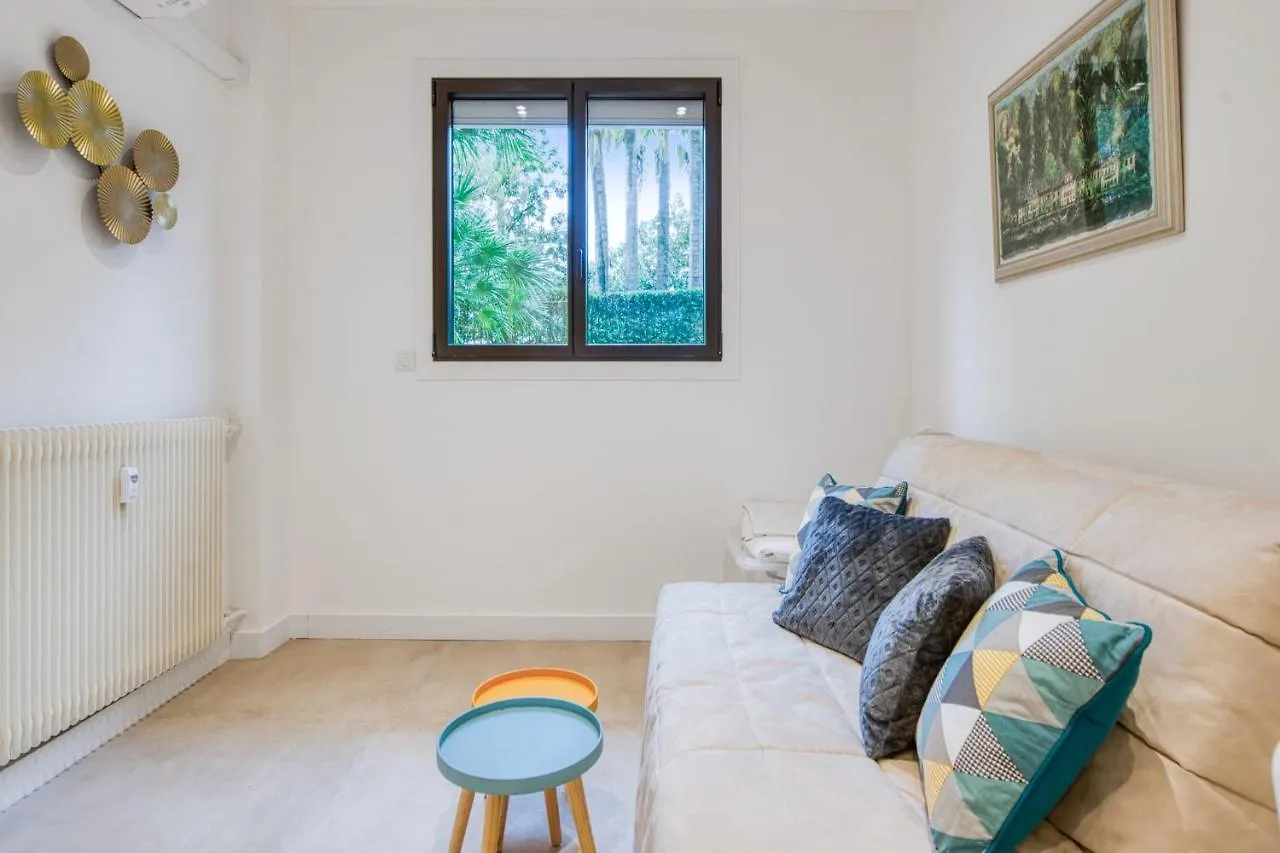Studio Lys - Welkeys Cannes 0*,  France